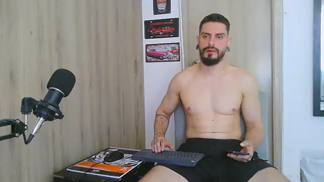 Aaron kwok28 online show from February 2026 10:06:02 PM