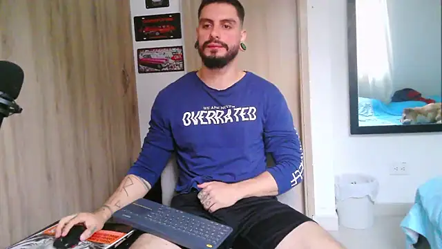 Aaron kwok28 online show from February 2026 09:57:02 PM