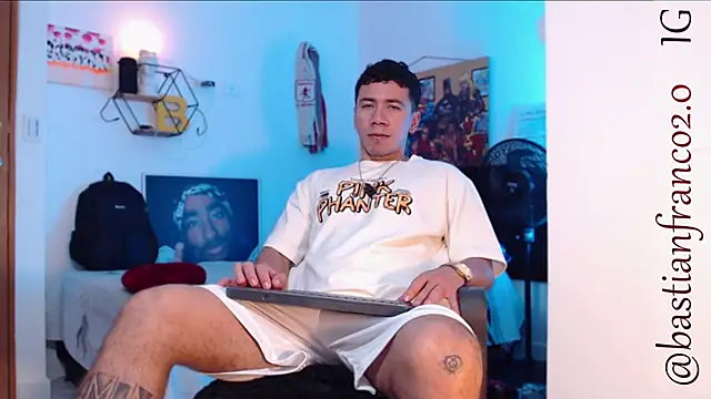 Snapshot of marc_ginale chatting on December 2024 01:08:01 AM marc ginale online show from December 2024 01:08:01 AM