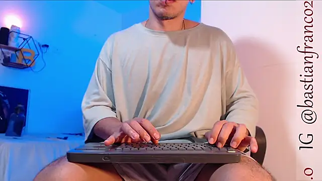 Snapshot of marc_ginale chatting on January 2025 04:54:01 AM marc ginale online show from January 2025 04:54:01 AM