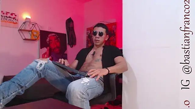 Snapshot of marc_ginale chatting on February 2025 06:04:01 PM marc ginale online show from February 2025 06:04:01 PM