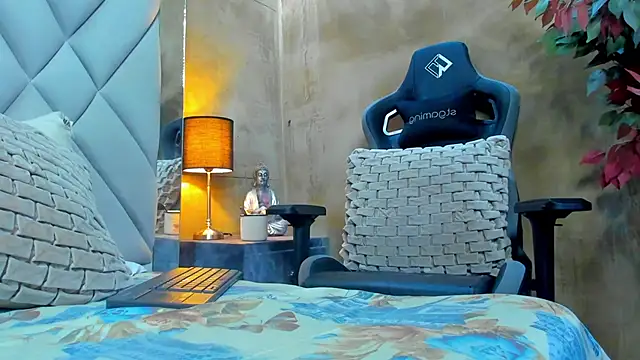 Snapshot of marc_ginale chatting on September 2025 02:28:02 PM marc ginale online show from September 2025 02:28:02 PM