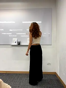 Snapshot of Katee_Jones chatting on December 2025 11:03:02 PM Katee Jones online show from December 2025 11:03:02 PM