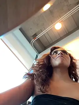 Snapshot of Katee_Jones chatting on January 2026 10:47:01 PM Katee Jones online show from January 2026 10:47:01 PM