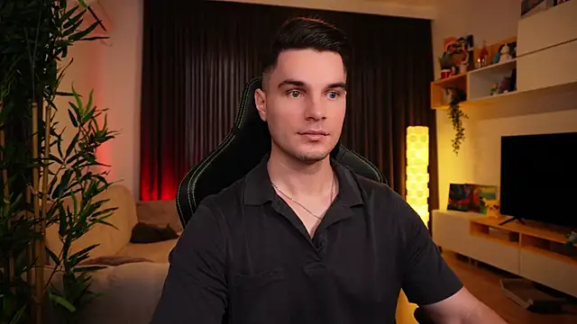 Snapshot of billypassion chatting on February 2025 08:43:02 AM billypassion online show from February 2025 08:43:02 AM