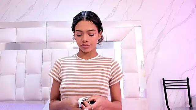 Snapshot of BritneyCollins chatting on November 2025 12:02:02 PM BritneyCollins online show from November 2025 12:02:02 PM