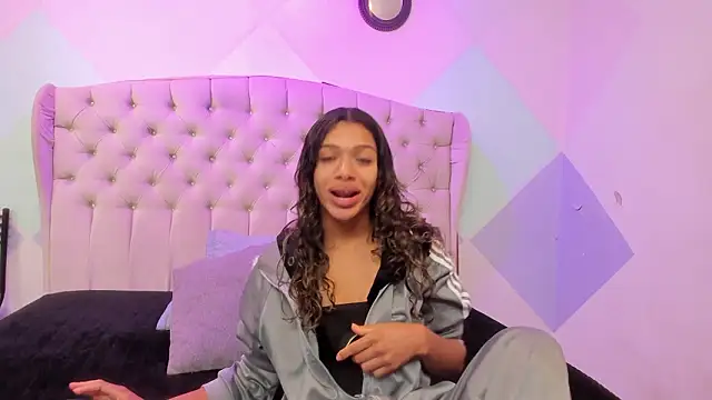 Snapshot of BritneyCollins chatting on February 2026 11:59:01 AM BritneyCollins online show from February 2026 11:59:01 AM