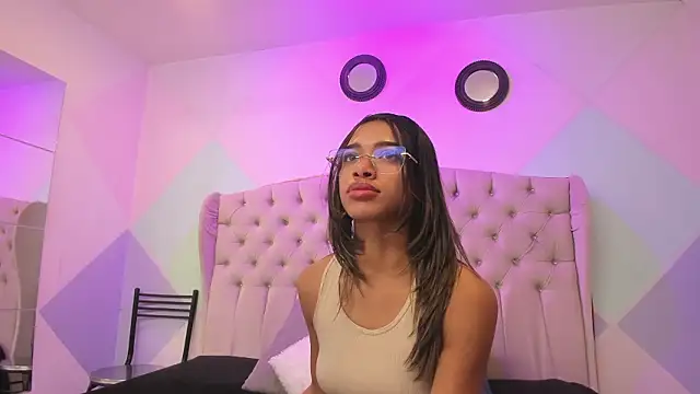 Snapshot of BritneyCollins chatting on February 2026 11:58:01 AM BritneyCollins online show from February 2026 11:58:01 AM