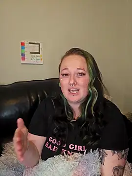 Bunny Cummings online show from September 2025 09:40:02 PM