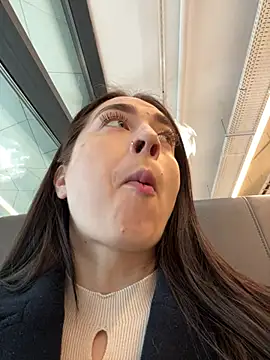 Holly Play online show from February 2025 07:23:02 AM