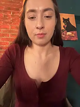 Holly Play online show from May 2026 11:59:01 AM