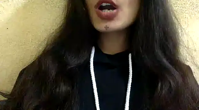 Snapshot of krati74 chatting on January 2025 05:42:01 PM krati74 online show from January 2025 05:42:01 PM