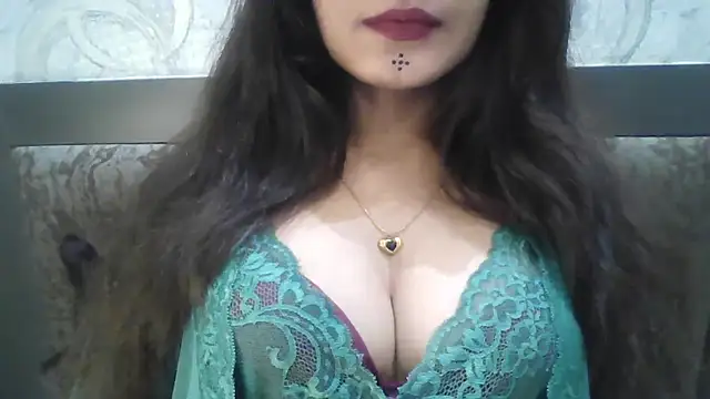 Snapshot of krati74 chatting on September 2025 05:40:02 PM krati74 online show from September 2025 05:40:02 PM