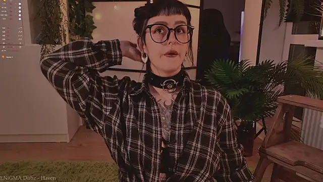 MichaellaMoon online show from November 2025 04:36:01 PM