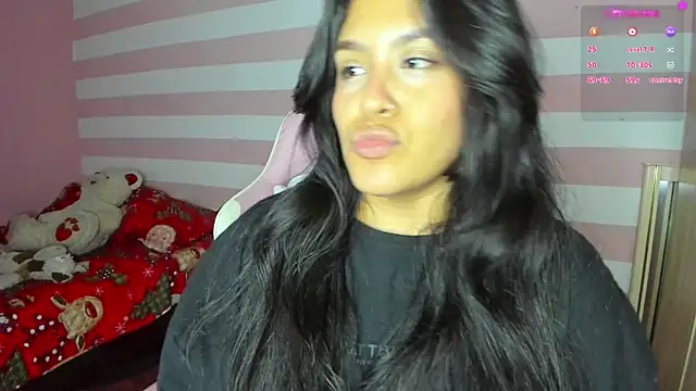 Snapshot of Loveequinn chatting on January 2025 06:25:02 AM Loveequinn online show from January 2025 06:25:02 AM