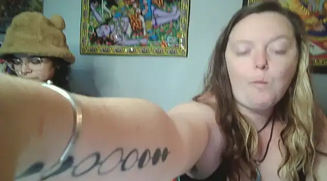 Snapshot of Lyrann89 chatting on December 2024 11:14:02 PM Lyrann89 online show from December 2024 11:14:02 PM