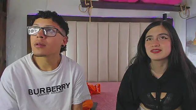 Bonny Bonss online show from October 2025 07:43:01 PM