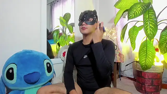 Chris Maddox online show from January 2025 07:28:01 PM