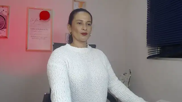 lucy diiaz online show from March 2025 11:47:02 PM