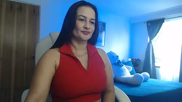 lucy diiaz online show from September 2025 07:37:02 PM