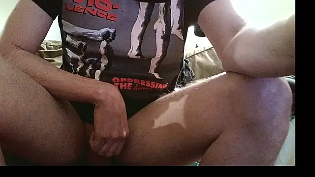 Snapshot of AronMellon76 chatting on February 2026 10:59:01 AM AronMellon76 online show from February 2026 10:59:01 AM