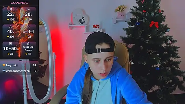 Snapshot of Dolly__Queen_ chatting on December 2024 11:32:01 PM Dolly Queen online show from December 2024 11:32:01 PM