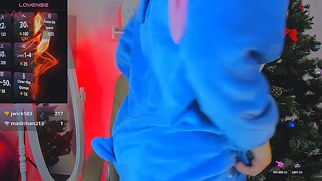 Snapshot of Dolly__Queen_ chatting on December 2024 02:32:01 AM Dolly Queen online show from December 2024 02:32:01 AM