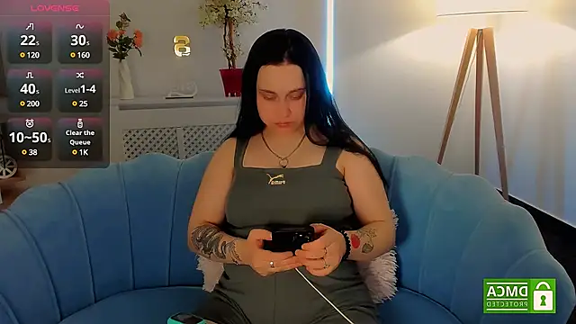 Snapshot of Dolly__Queen_ chatting on February 2025 09:54:01 PM Dolly Queen online show from February 2025 09:54:01 PM