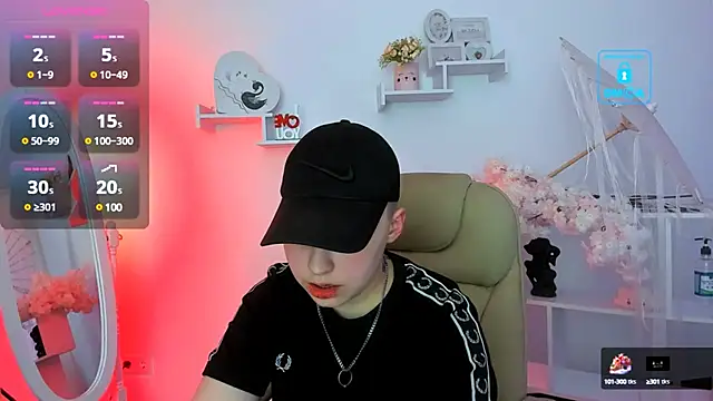 Snapshot of Dolly__Queen_ chatting on February 2025 08:47:01 PM Dolly Queen online show from February 2025 08:47:01 PM