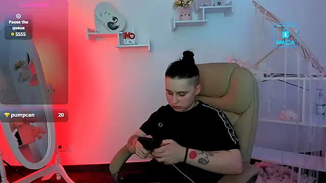 Snapshot of Dolly__Queen_ chatting on February 2025 02:58:02 AM Dolly Queen online show from February 2025 02:58:02 AM