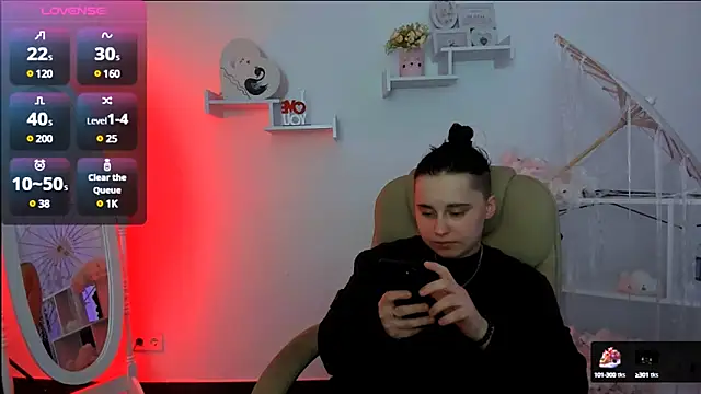 Snapshot of Dolly__Queen_ chatting on March 2025 09:26:02 PM Dolly Queen online show from March 2025 09:26:02 PM