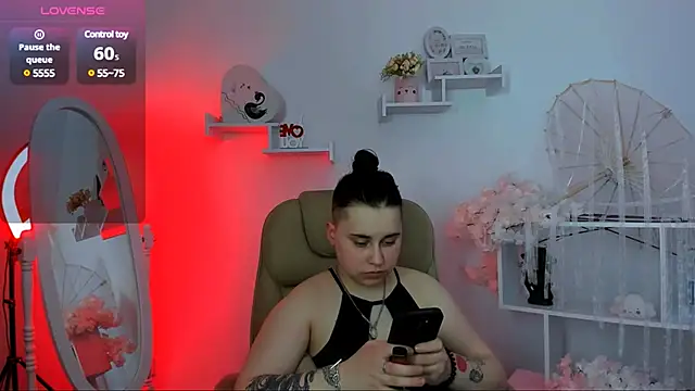 Snapshot of Dolly__Queen_ chatting on March 2025 12:10:02 AM Dolly Queen online show from March 2025 12:10:02 AM