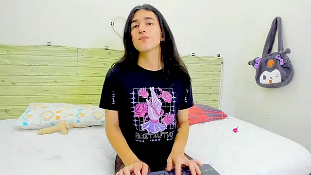 Evil Queen13 online show from January 2026 07:41:02 PM