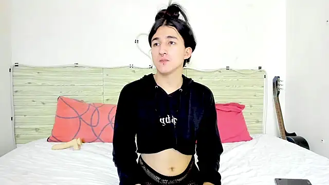 Evil Queen13 online show from April 2026 09:56:02 PM