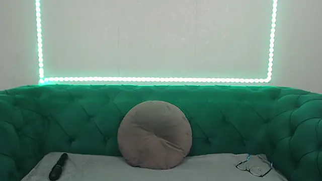 IvanaCharm online show from February 2026 04:32:01 AM