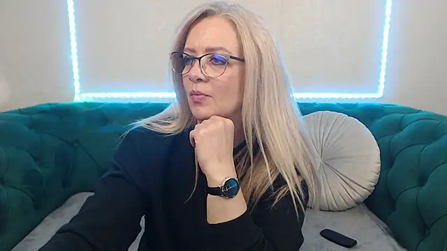 IvanaCharm online show from May 2026 03:13:01 AM