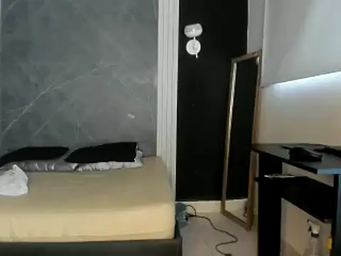 YummyDuooo online show from January 2025 11:56:01 AM