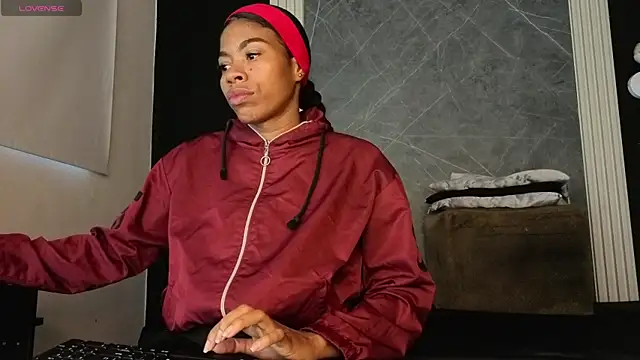 YummyDuooo online show from October 2025 11:55:01 AM