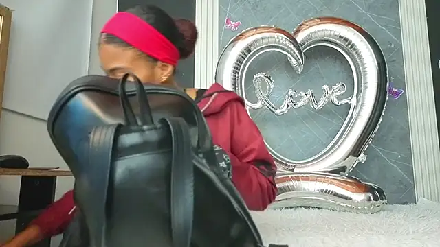 YummyDuooo online show from February 2026 11:06:02 AM