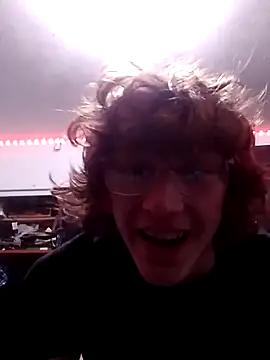 Batman333444 online show from January 2025 08:35:01 PM