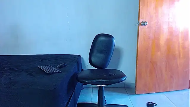 mikecoper 23 online show from February 2026 02:00:02 PM