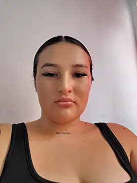 Celeste camila18 online show from September 2025 07:48:01 PM