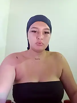 Celeste camila18 online show from September 2025 12:17:01 PM