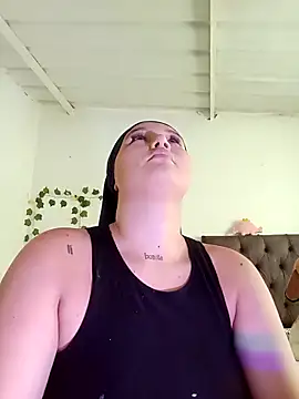 Celeste camila18 online show from October 2025 04:40:02 PM