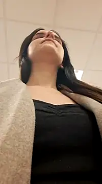 Snapshot of RaonXO chatting on December 2024 05:48:01 PM RaonXO online show from December 2024 05:48:01 PM