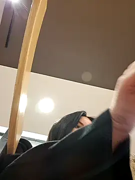 Snapshot of RaonXO chatting on January 2025 06:27:01 PM RaonXO online show from January 2025 06:27:01 PM