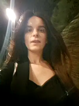 Snapshot of RaonXO chatting on January 2025 06:20:02 PM RaonXO online show from January 2025 06:20:02 PM