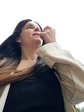 Snapshot of RaonXO chatting on March 2025 11:21:01 AM RaonXO online show from March 2025 11:21:01 AM