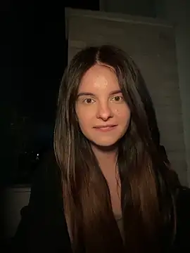 Snapshot of RaonXO chatting on November 2025 10:30:01 PM RaonXO online show from November 2025 10:30:01 PM