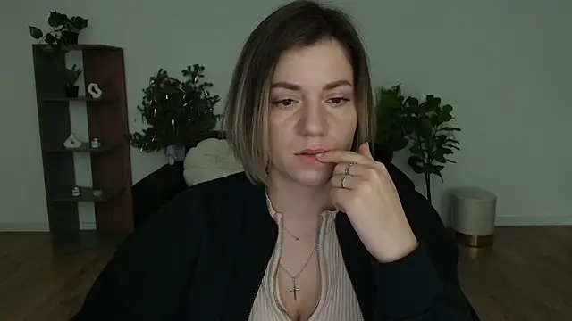 MariaSttone online show from January 2025 05:06:01 PM